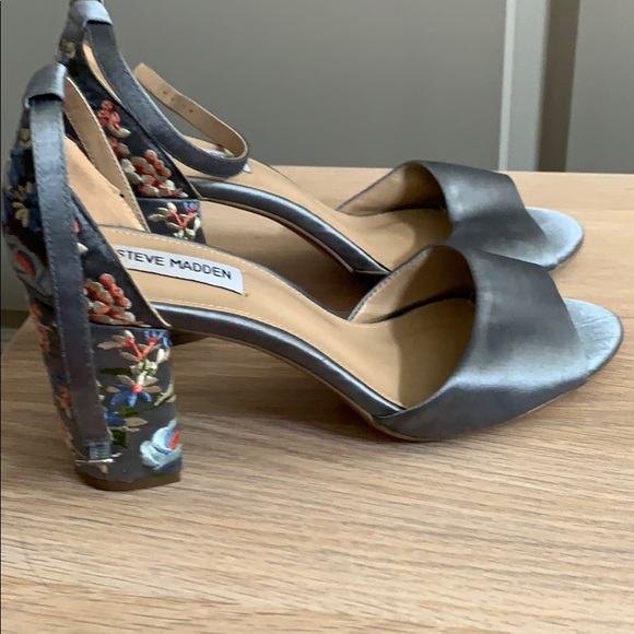 90s Style NWOT Steve Madden - Picture 3 of 6